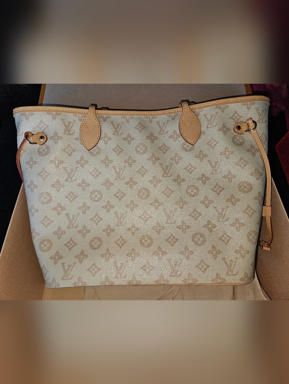 RARE Louis Vuitton 130th Anniversary Limited Edition Beige Monogram Canvas Tote